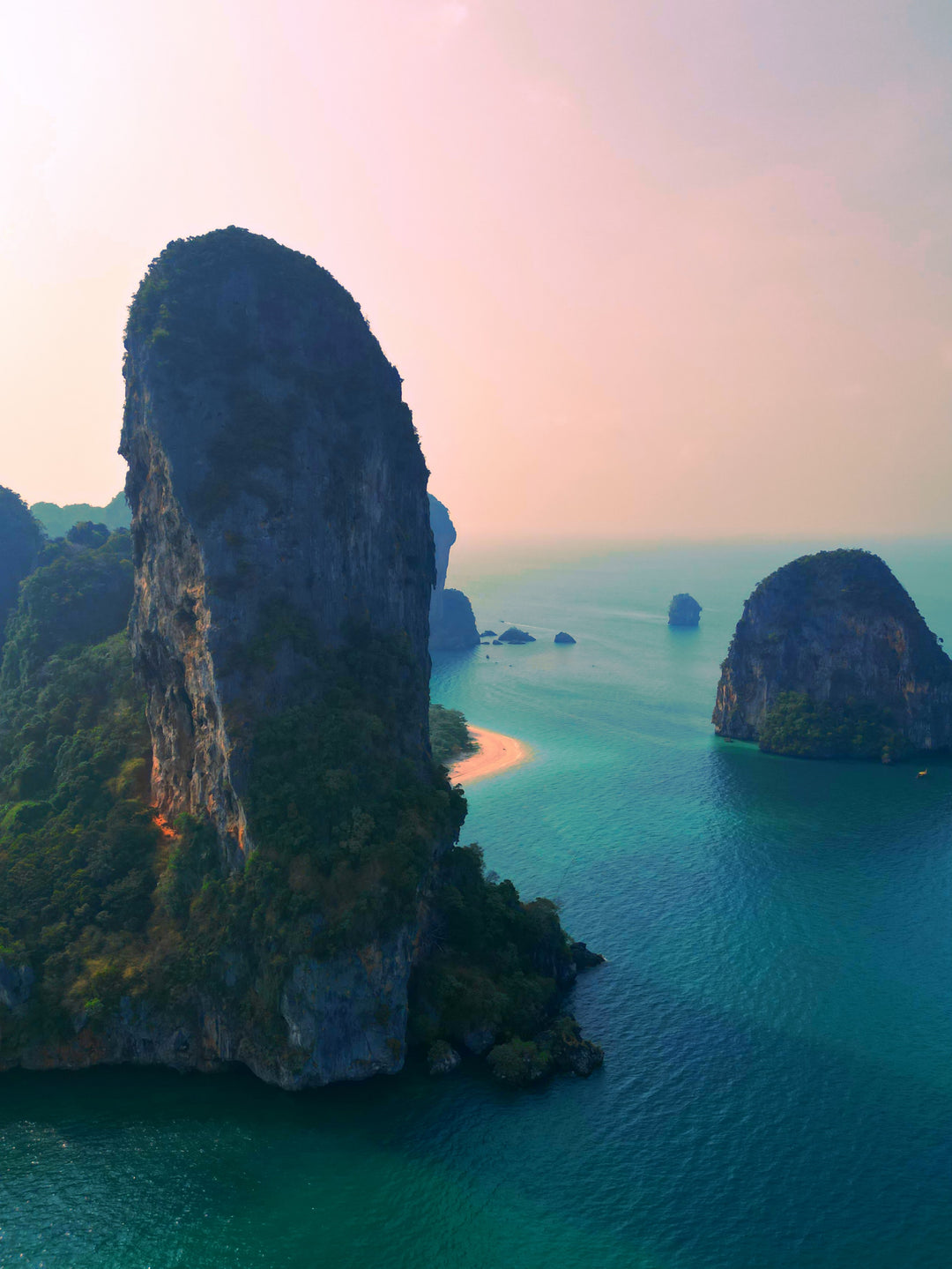 What are the best beaches in Thailand without tourists?